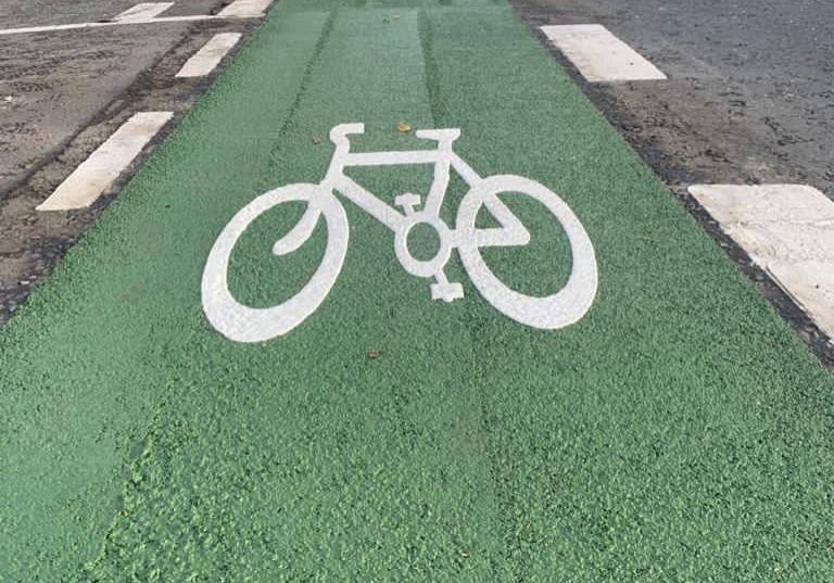 1 road markings